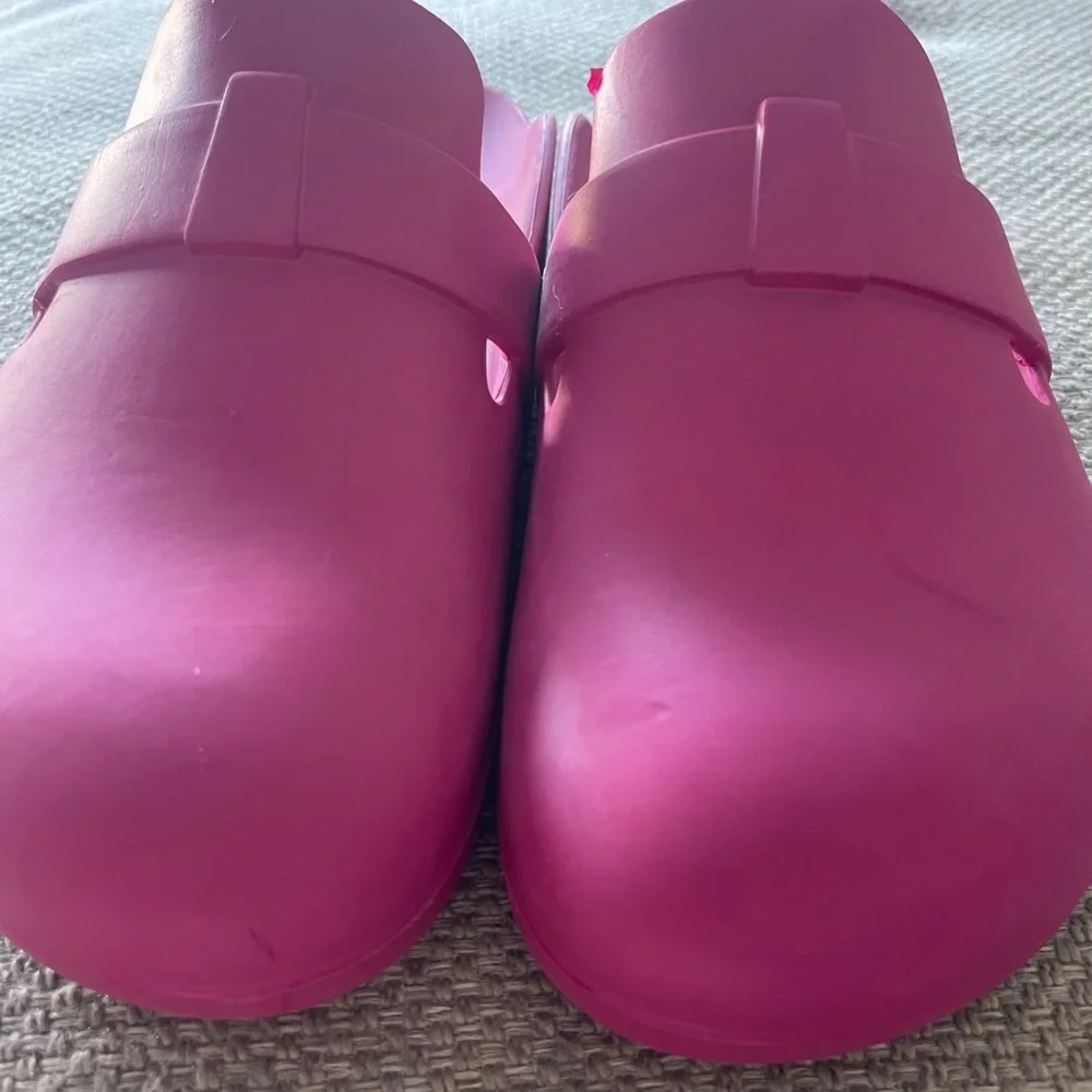 Zara Kids Fuchsia Slippers